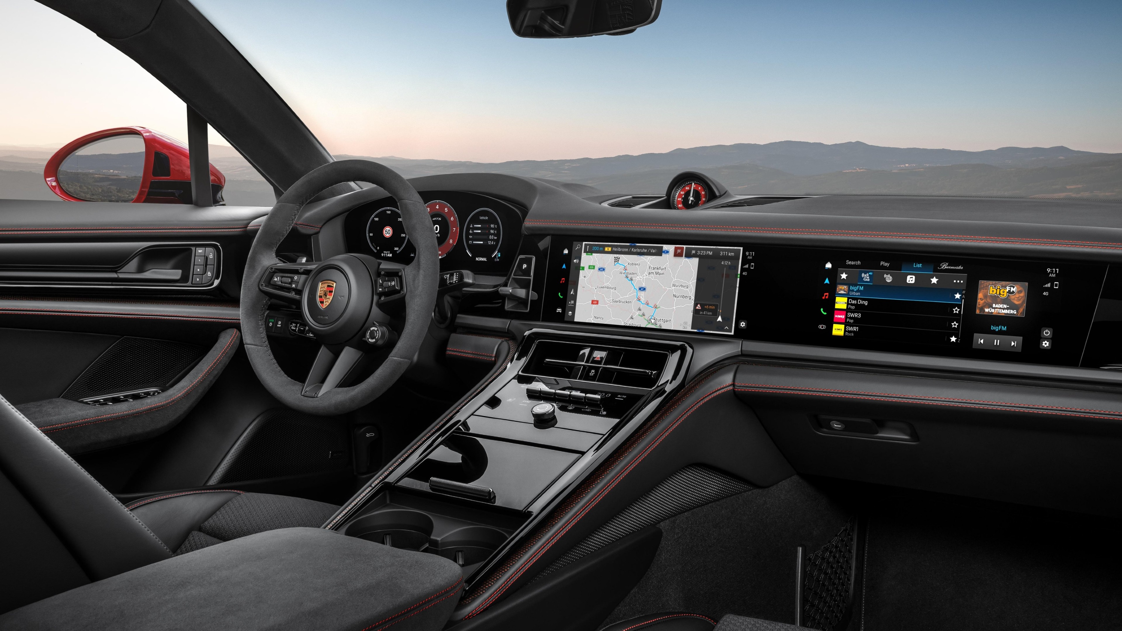 2025 Porsche Panamera GTS Interior