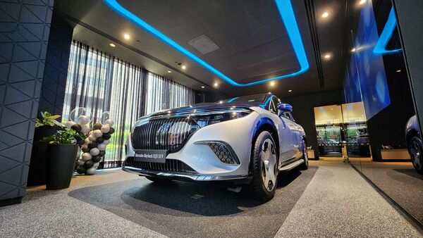 Mercedes Maybach EQS 680 