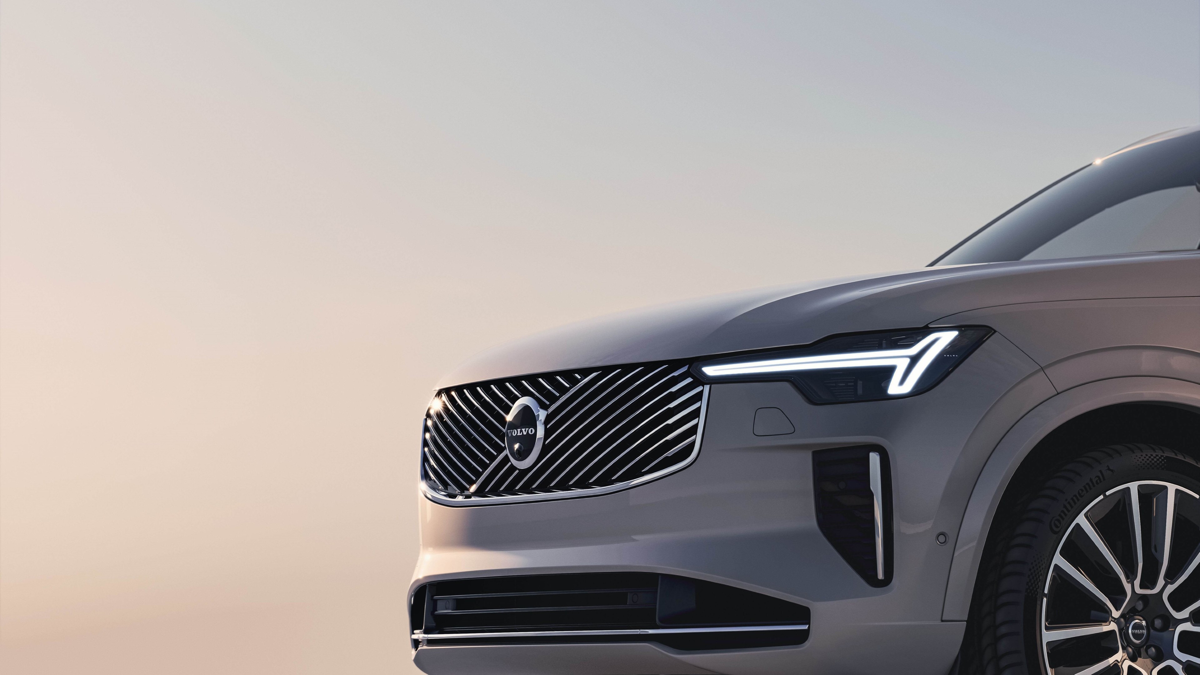 2025 Volvo XC90 Facelift Grille