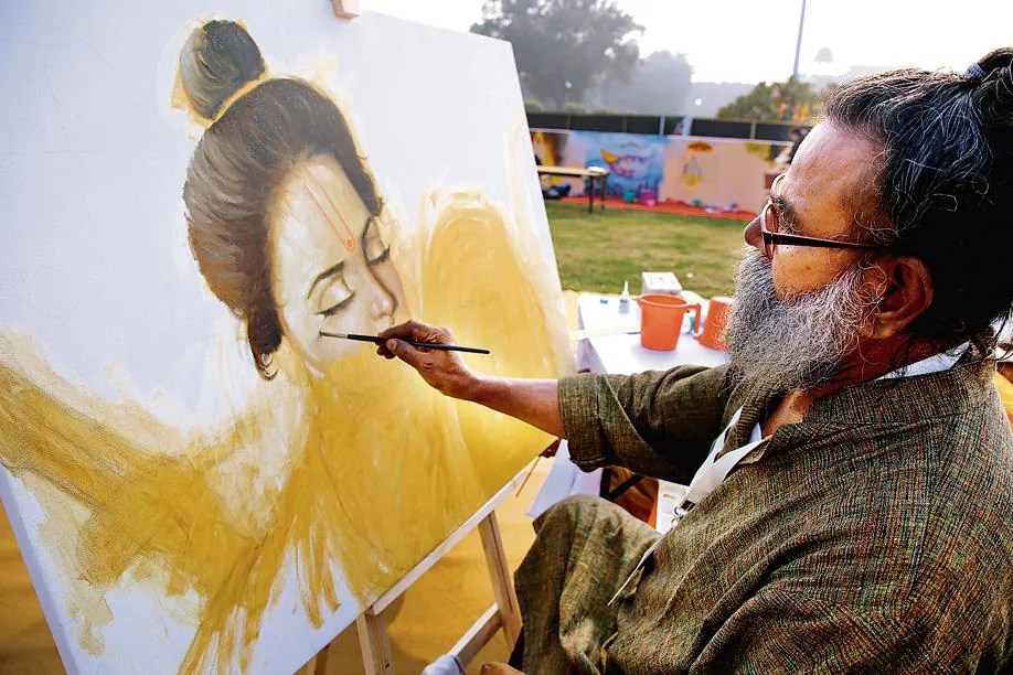 इंदौर के एक कलाकार ने मेले में राम लला का चित्र बनाया। (फोटो: राजेश कश्यप/एचटी)